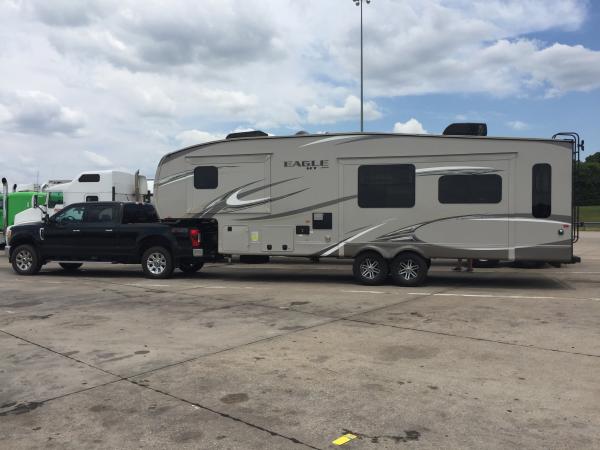 2017 F250 Lariat 6.2L and 2018 28.5 RSTS HT