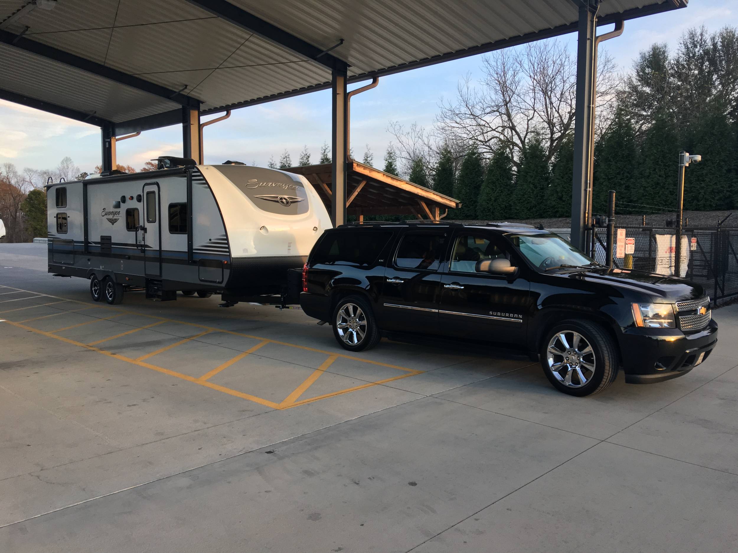 2018 Forest River Surveyor 295 QBLE and 2010 Chev Suburban LTZ