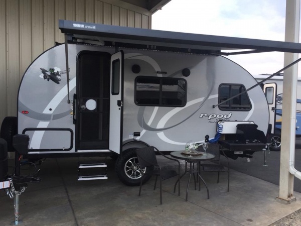 2019 179 Anniversary Edition Includes awning and outdoor cook grill