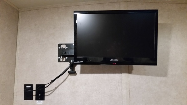 22" Sansui TV/DVD combo on MorRyde TV1-025H Small double-arm Extending Swivel Wall Mount, in Bedroom. Extended to the right, away from side wall.