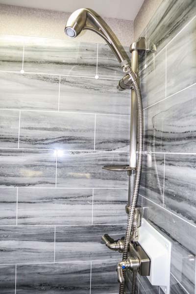 28SS - Shower