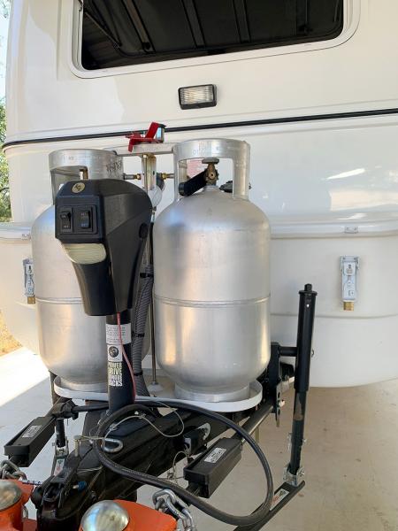 30-lb aluminum tanks. 2020-08-19 IMG 2806