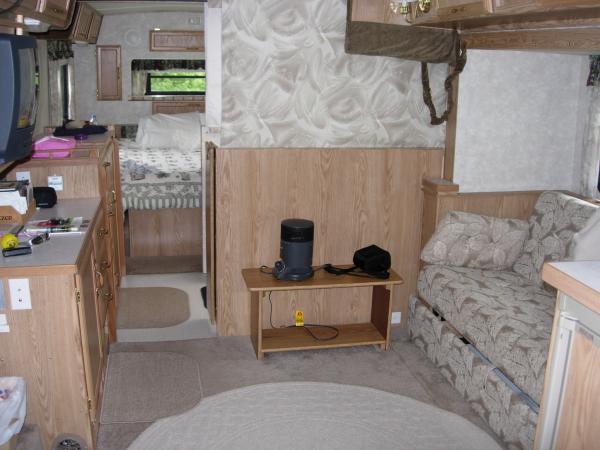 310S- Inside trailer-June 2006
(slide out visible)