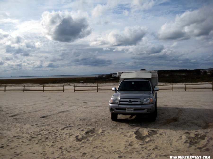 53 Tundra and Hawk on the Atlantic coast (1024x768).jpg