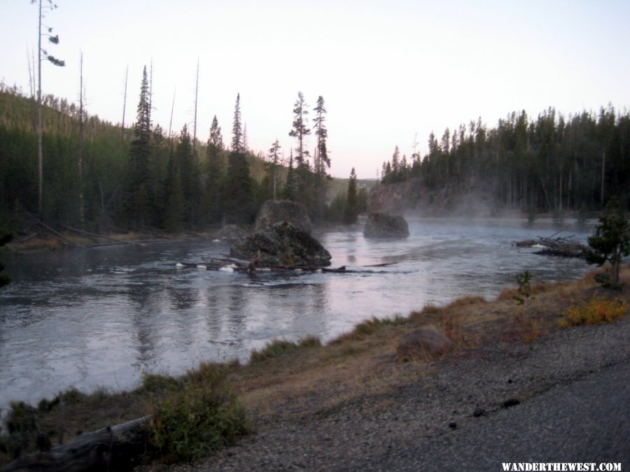 8 steam on the river Yellowstone (1024x768).jpg