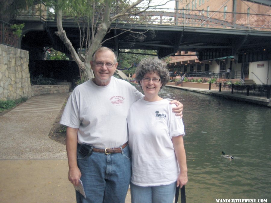 89 Bill and Veronica San Antonio river walk (1024x768).jpg