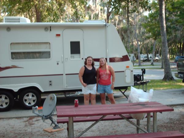 Antigua Camper at Eagles Roost campground on way down to Disney World 2007

https://eaglesroostresort.com/Photos.php