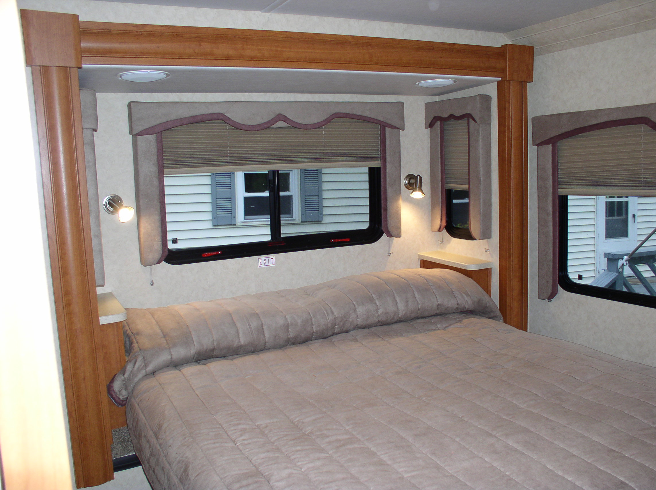 Bedroom with slideout