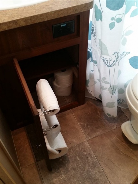 better storage - paper towels below 2x rolls of TP