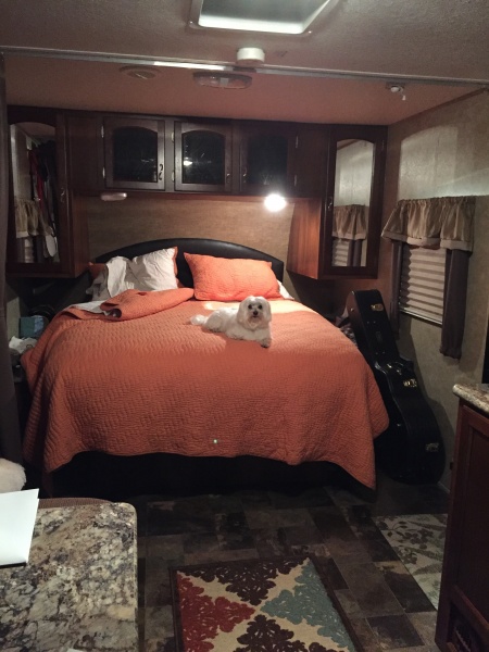 Camper interior w:Spike