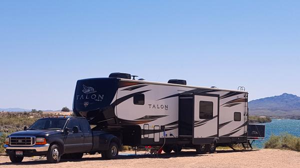 Camping next to the Colorado in Cali