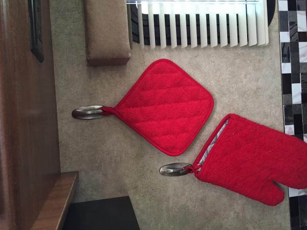 Command Hooks in kitchen