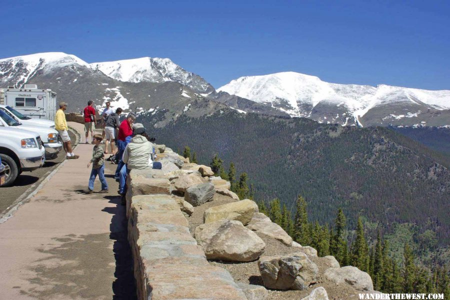 Crowded Overlook on Trail Ridge Road