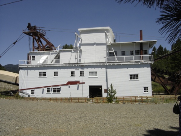 Dredge near Sumpter, Or.

June 2015