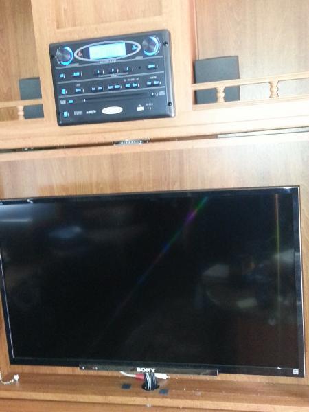 Extra speakers for better sound, and a 32" led tv.