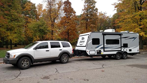 Fall colours are amazing and can't wait to see them each year. The Durango is now supporting its new colour scheme. Needed body work completed and loo