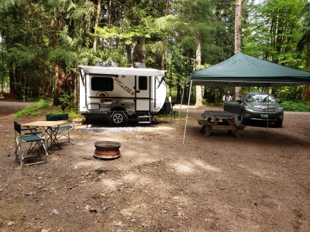 full camp picture at Cascade Peaks in Randle, May 2020. the Wee RV pulls in nicely into just about any spot.  Because we pulled in on a Sunday, we had