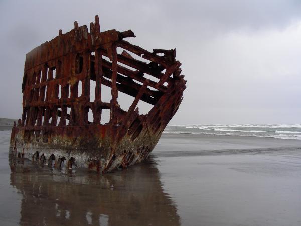 Fun Finder in Oregon April 2012 (3) The wreck of the 'Peter Iredale' on Oregon's coast