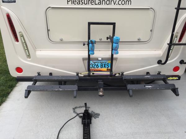 Gemini Hitch Bumper with Bike Rack (1)