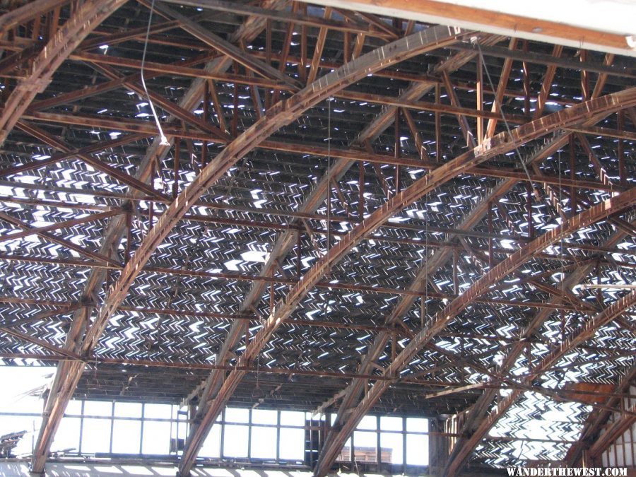 Hanger detail.JPG