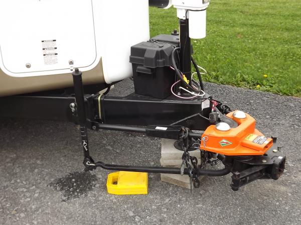 Hensley Arrow Hitch....best purchase I ever made ! And I had an Equalizer 4PT-Anti sway Hitch that I thought was great !