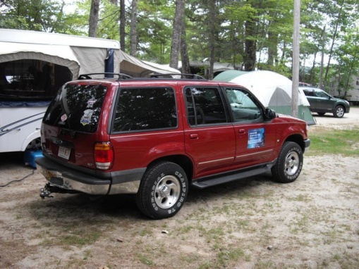 Here is my old 2000 Explorer I hauled the StarCraft with.
It died after I got home.