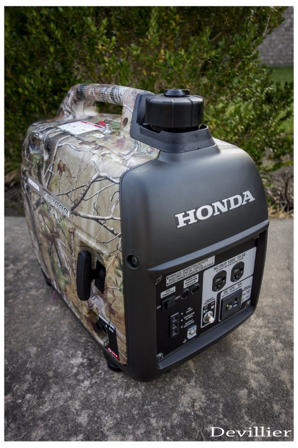 Honda EU2000i Generator