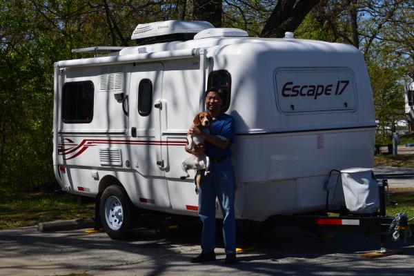 I and my beagle with the Escape 17B 2015.