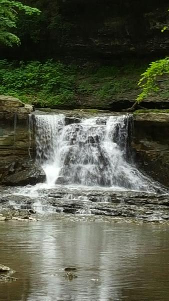 IMG 0326 wolf cave falls