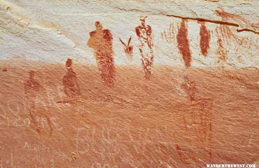 Indian art in Horseshoe Canyon