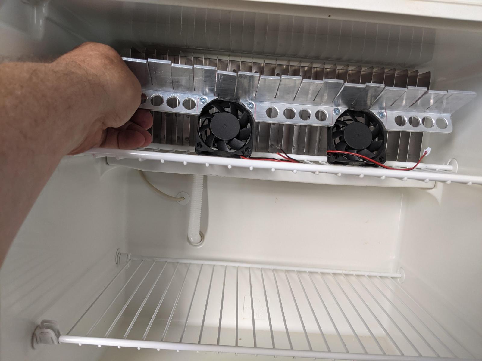 Inside fridge fans1