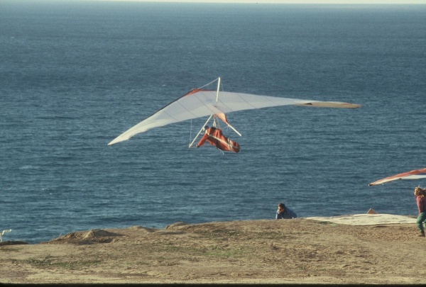 Launching from the cliff at Torry Pines, California