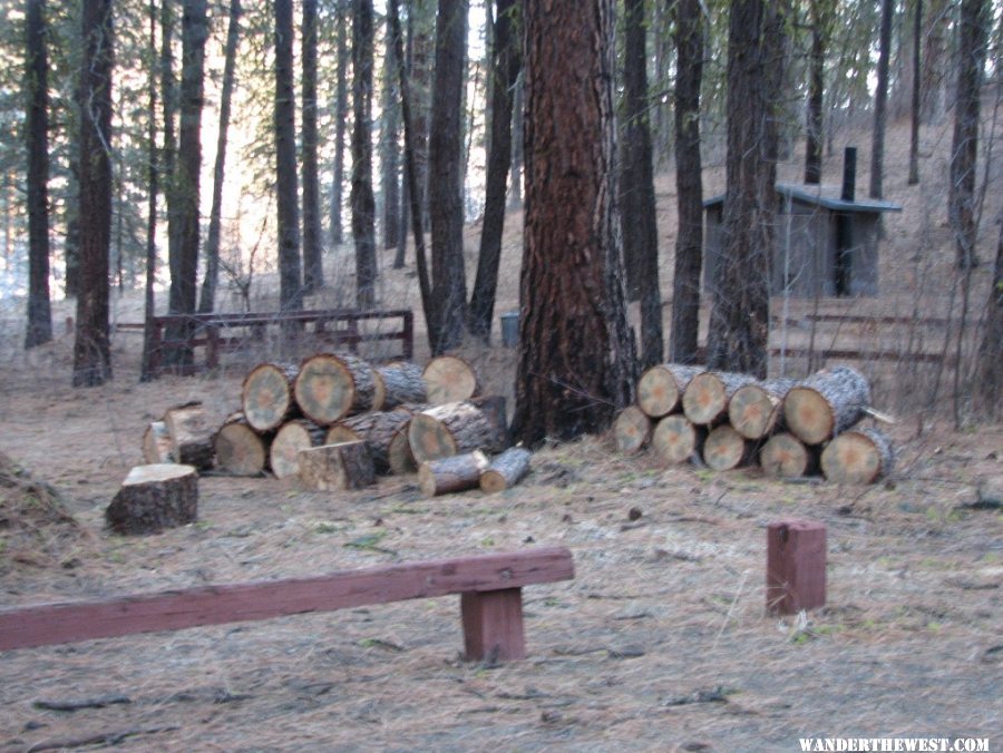 Lots of free firewood at Howard's Gulch CG.