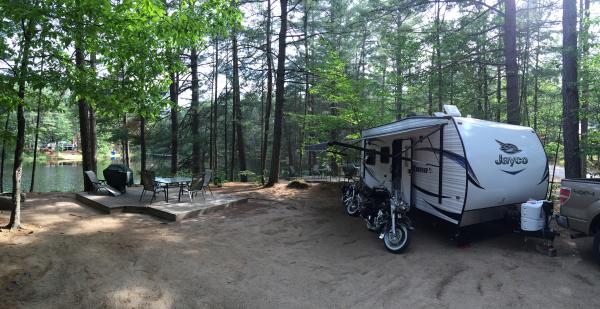 Moores Pond in New Hampshire