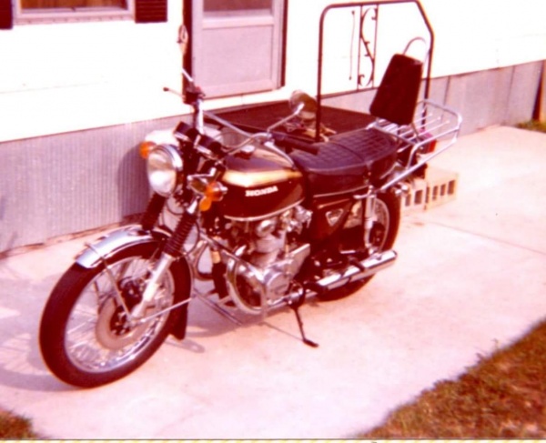 My second real motorcycle. A 1973 Honda DOHC CB450.