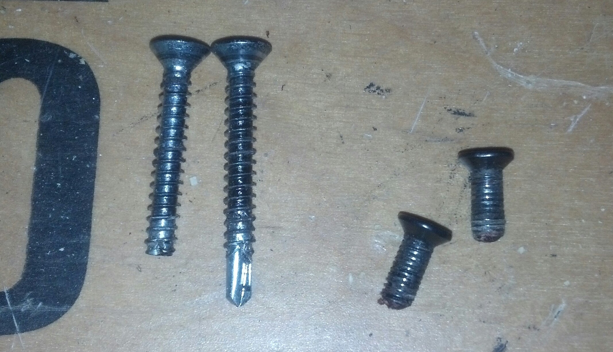 My table screws