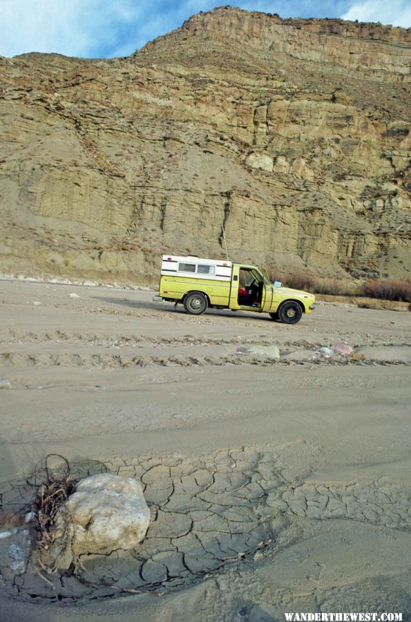 Near the Narrows in Cottonwood Wash