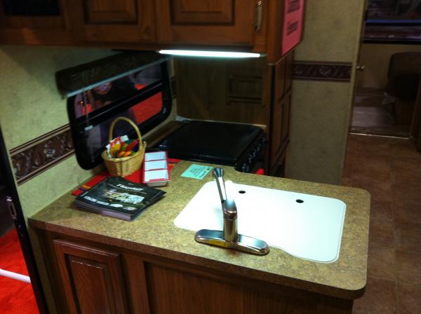 Nice sink and counter space