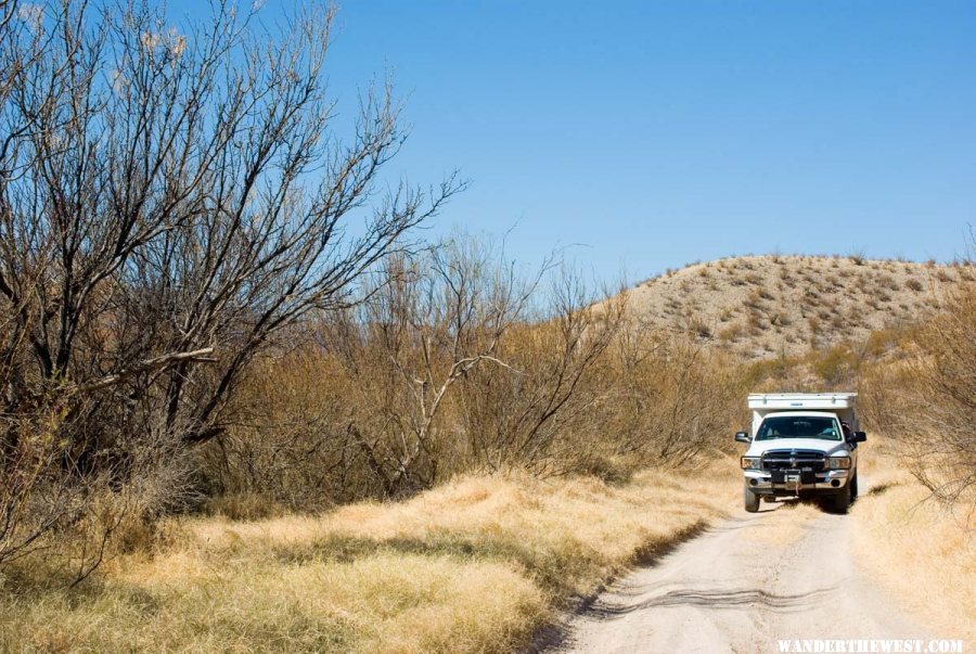 Simimike Drives Big Bend's River Road