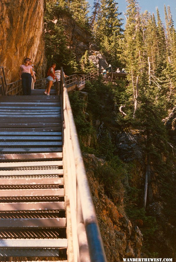 Stairs on the Uncle Tom's Trail