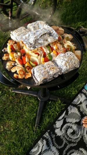 The O'l trusty electric"George Foreman"grill getting it done!Chicken shish kabob,with corn on the cobb night.