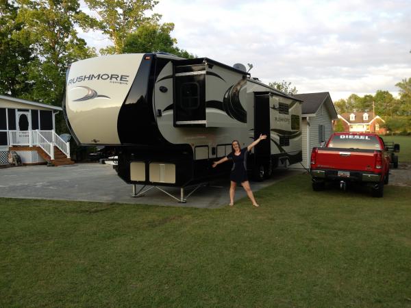 The other side of Rushmore 35M Monicello first day home from dealer. Grand daughter doing the model thing.