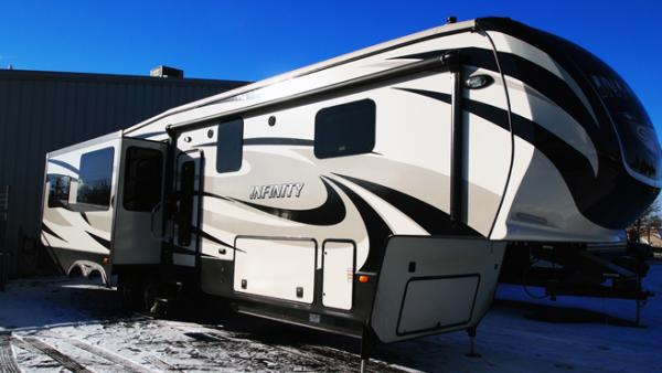 This is the 2014 Infinity 3610RL