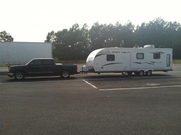 Tow vehicle and rv