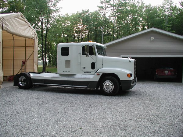 Truck is ready to go to SHow Hauler