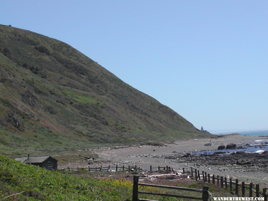 View of Pta. Gorda Lighthouse from 1 mile North