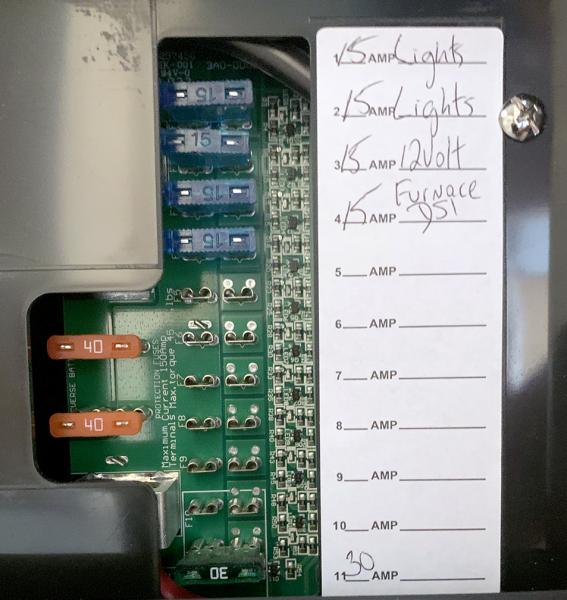 WFCO DC branch circuits IMG 1784