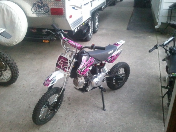 Wife's SSR 125 with new pink Fox graphics